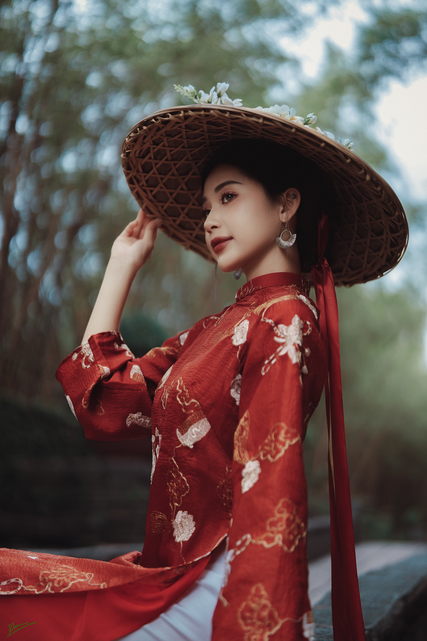 Concept áo dài truyền thống Việt Nam tại Đền Hùng