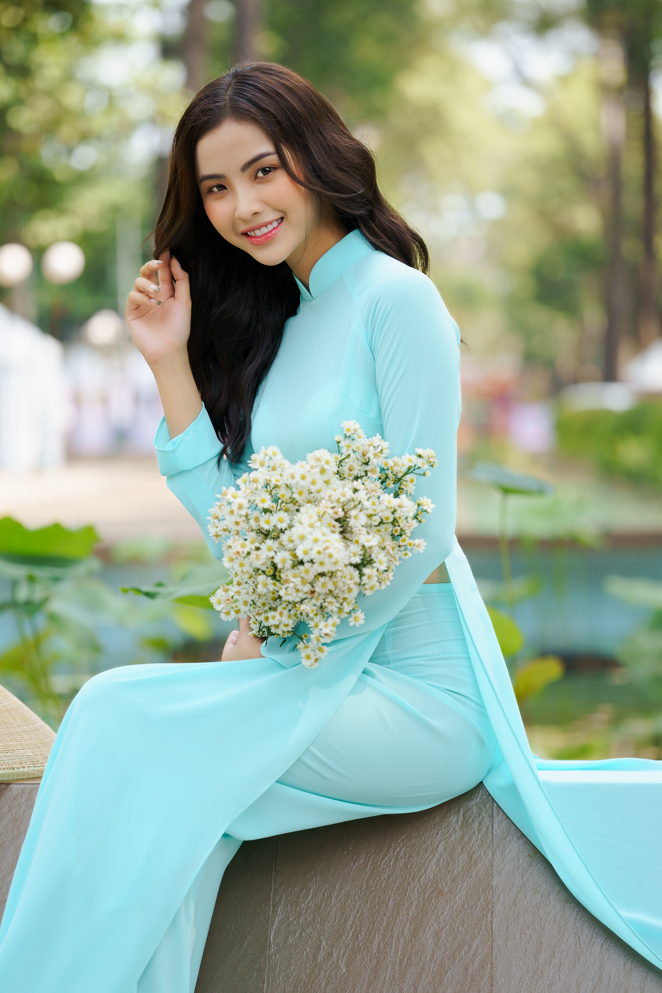 Chụp ngoại cảnh tại công viên Tao Đàn